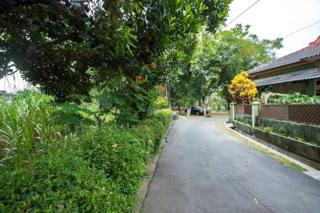 Villa Amalura I Yogyakarta Dış mekan fotoğraf